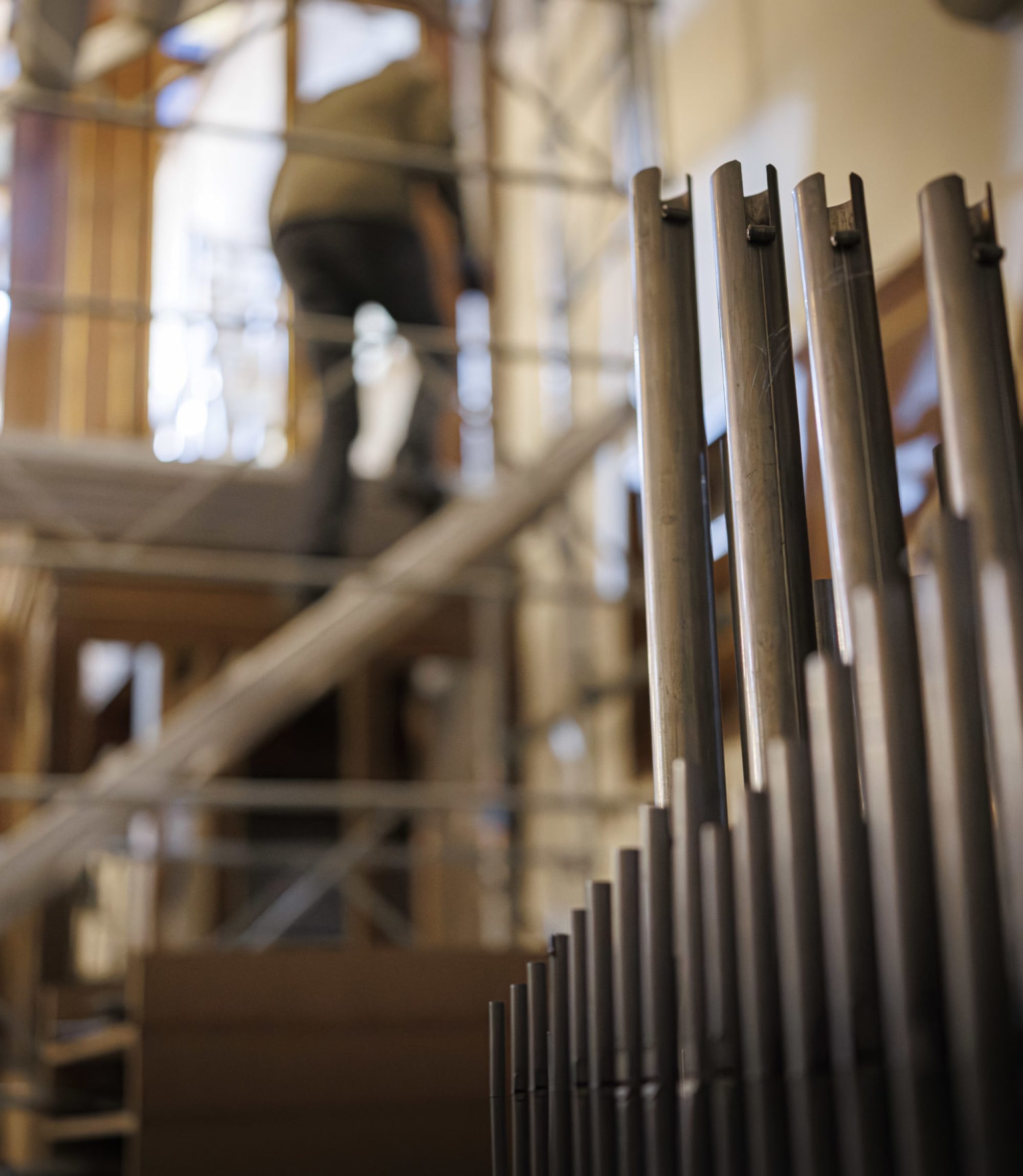 Démontage avec Dirk Eule - projet du nouvel orgue à Compesières à Bardonnex, ce mardi 26 novembre 2024.
