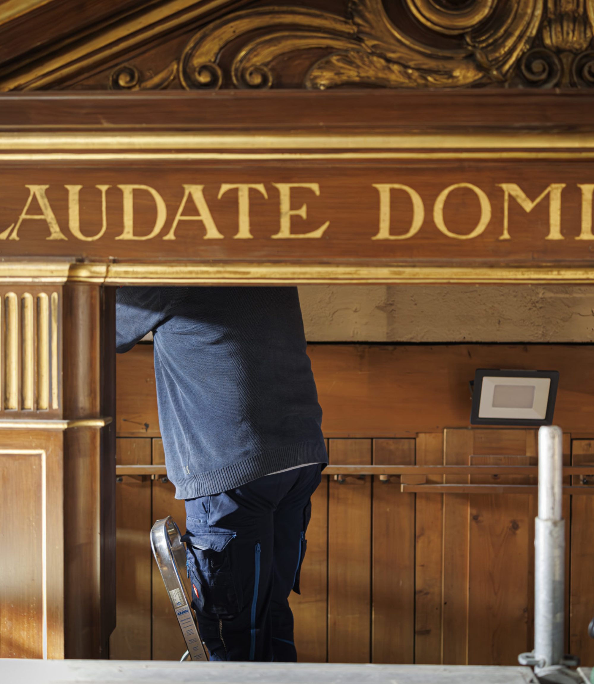 Démontage avec Dirk Eule - projet du nouvel orgue à Compesières à Bardonnex, ce mardi 26 novembre 2024.