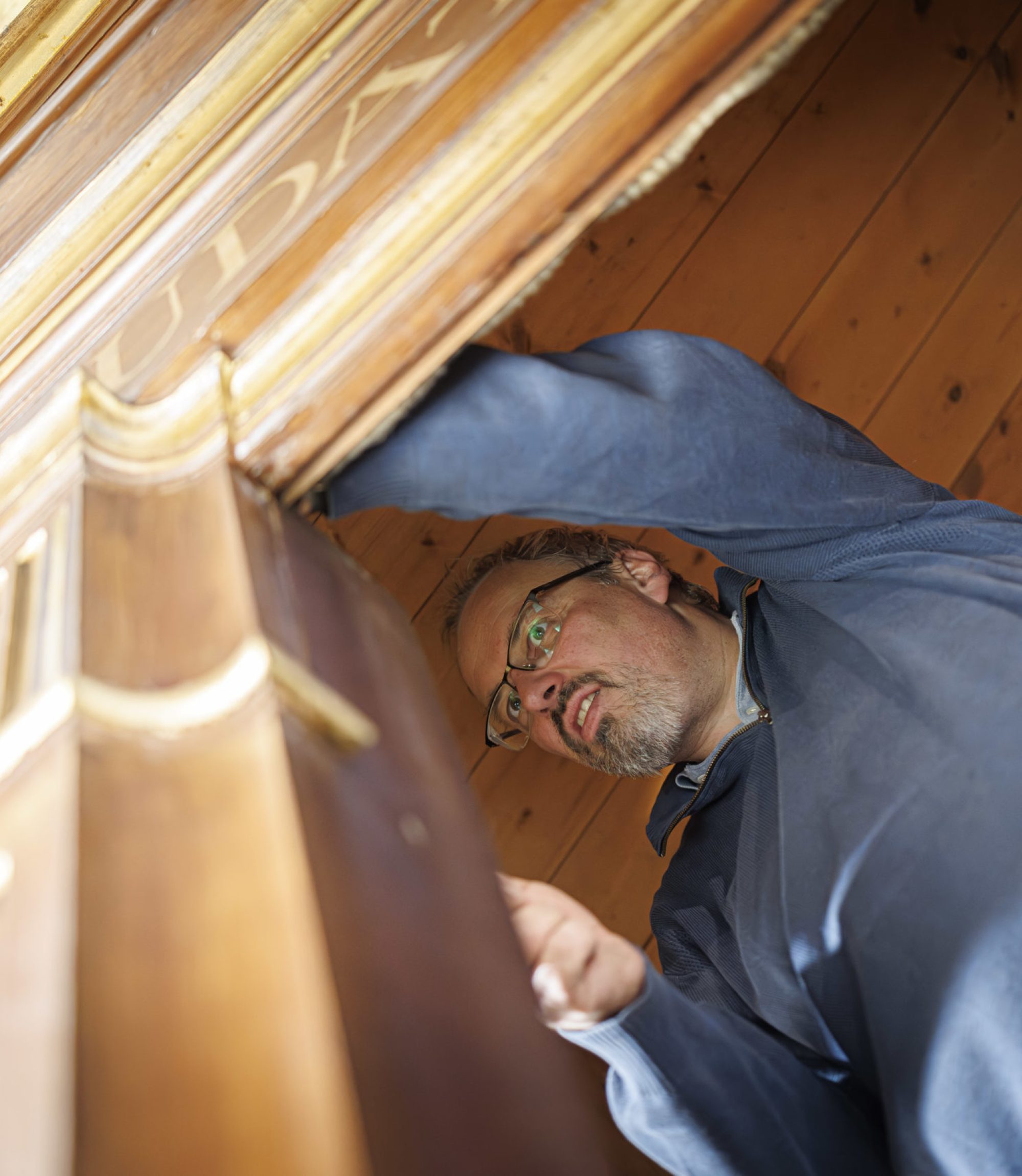Démontage avec Dirk Eule - projet du nouvel orgue à Compesières à Bardonnex, ce mardi 26 novembre 2024.